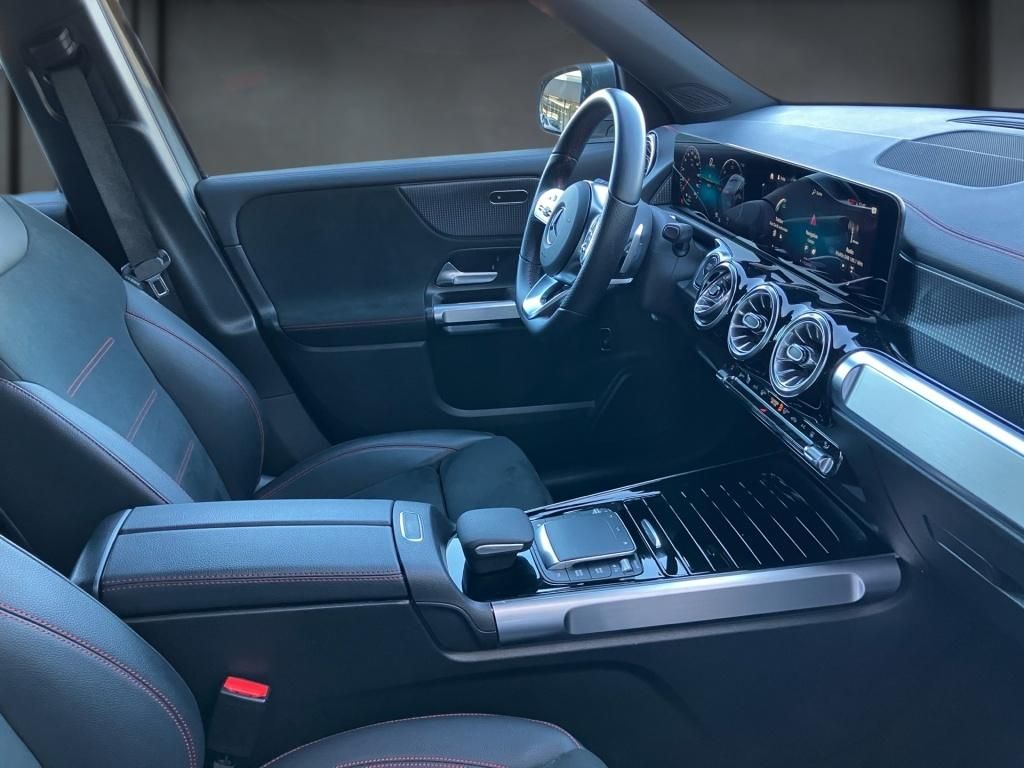 Mercedes-Benz EQB 2023