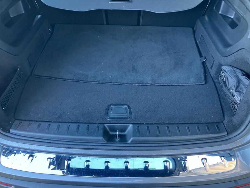 Mercedes-Benz EQB 2023