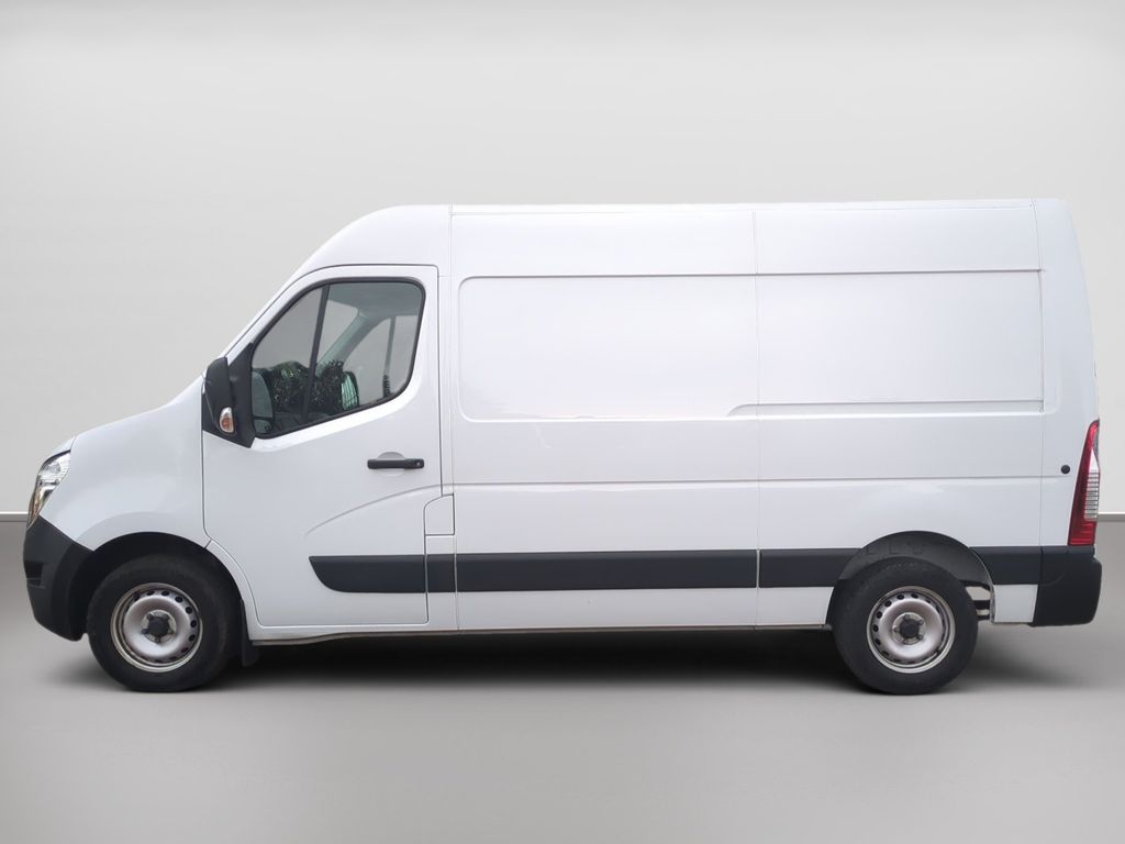 Nissan Interstar 2024