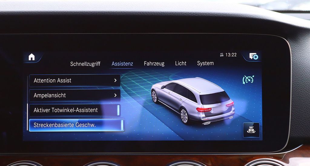 Mercedes-Benz E 300 2022