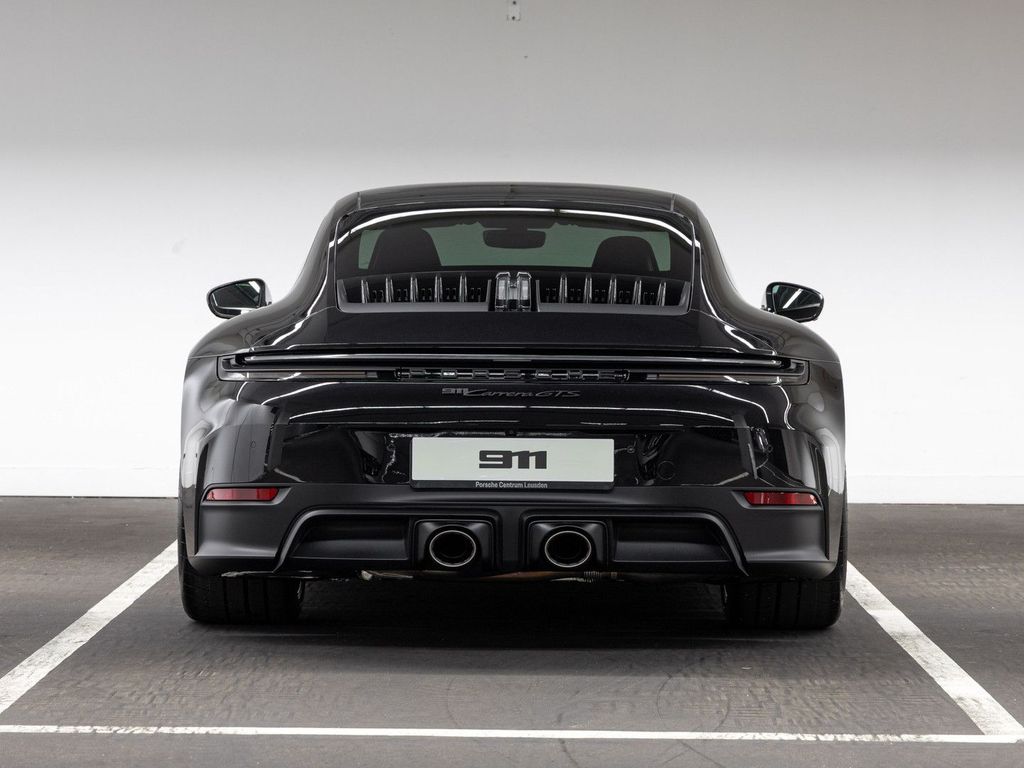 Porsche 992