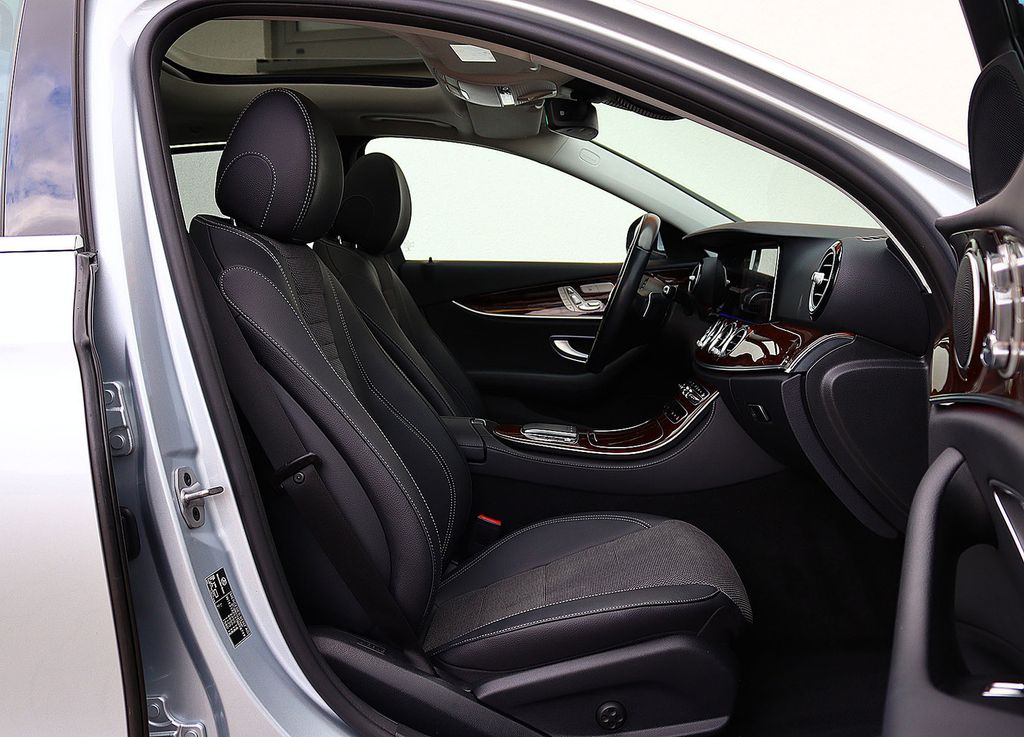 Mercedes-Benz E 300 2022