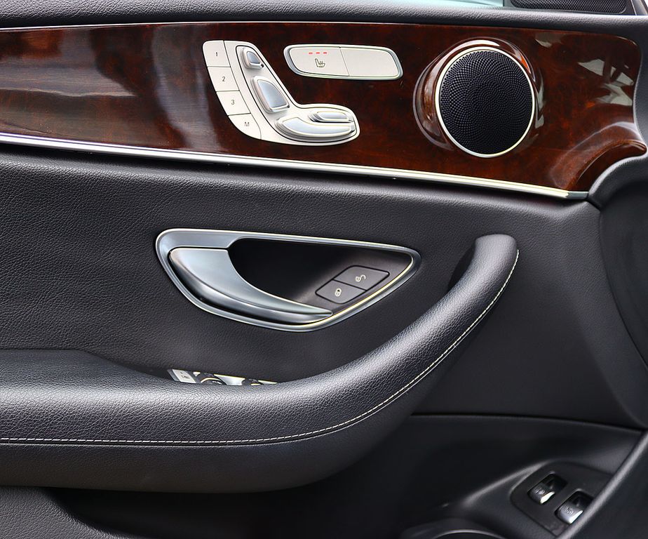 Mercedes-Benz E 300 2022