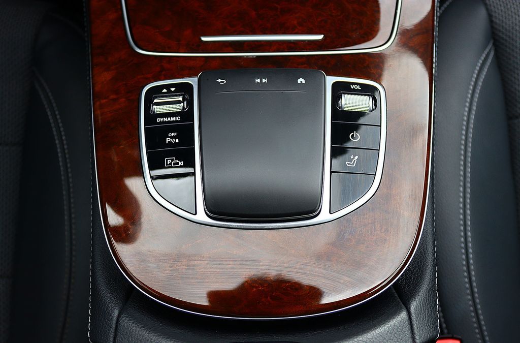 Mercedes-Benz E 300 2022