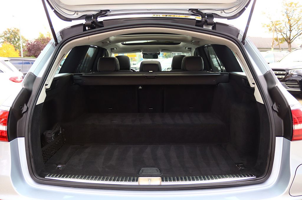 Mercedes-Benz E 300 2022
