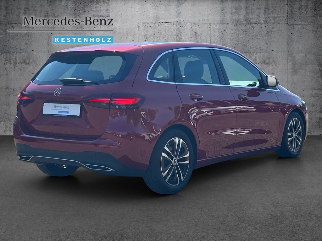Mercedes-Benz B 220 2024