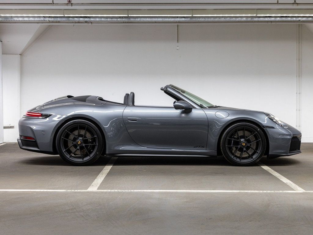 Porsche 992