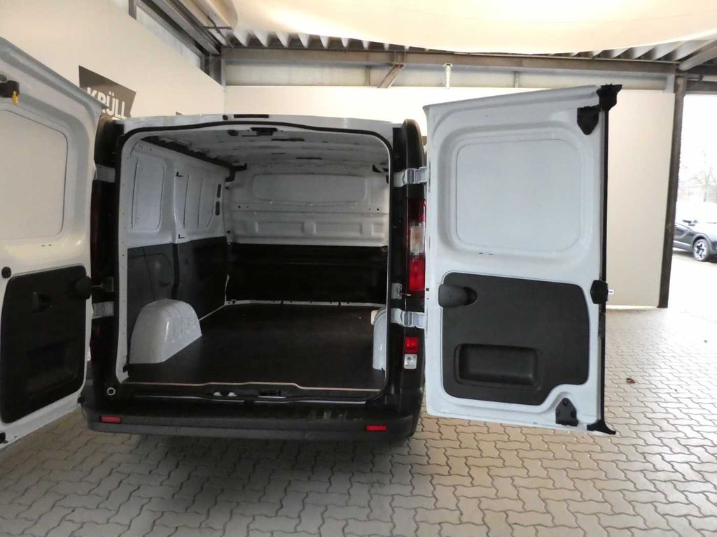 Nissan Primastar 2025