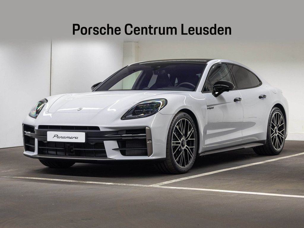 Porsche Panamera 2025