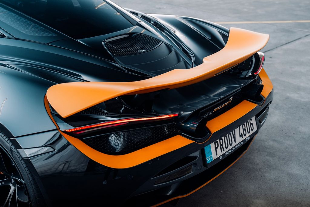 McLaren 720S 2022