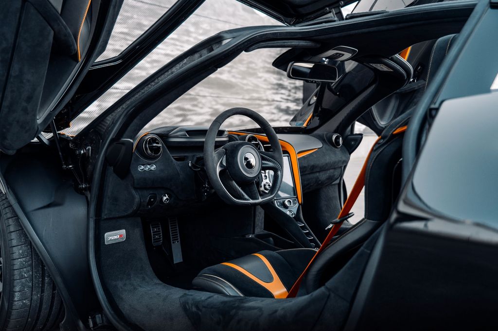 McLaren 720S 2022