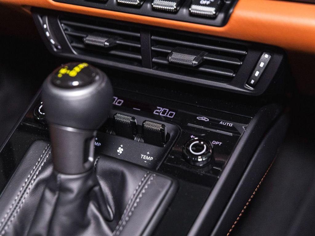 Porsche 992