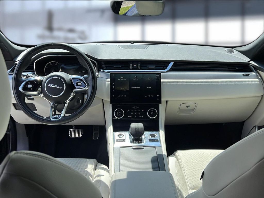 Jaguar F-Pace 2022