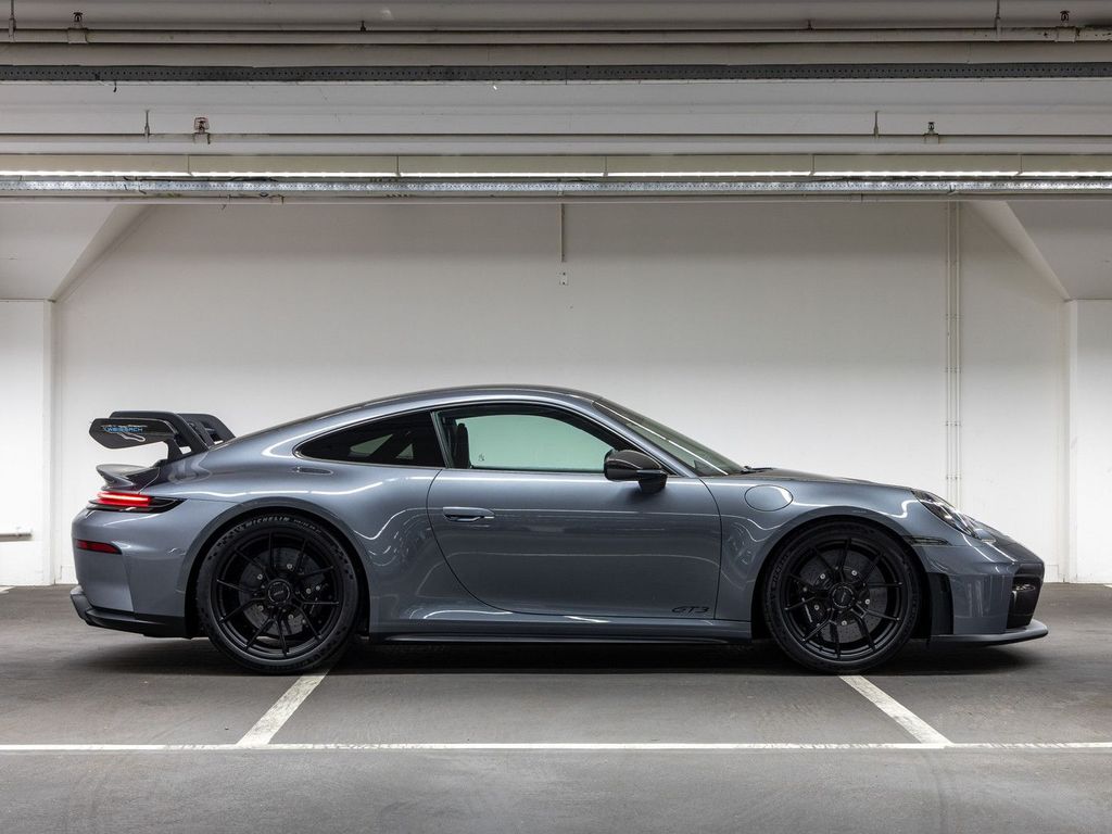 Porsche 992