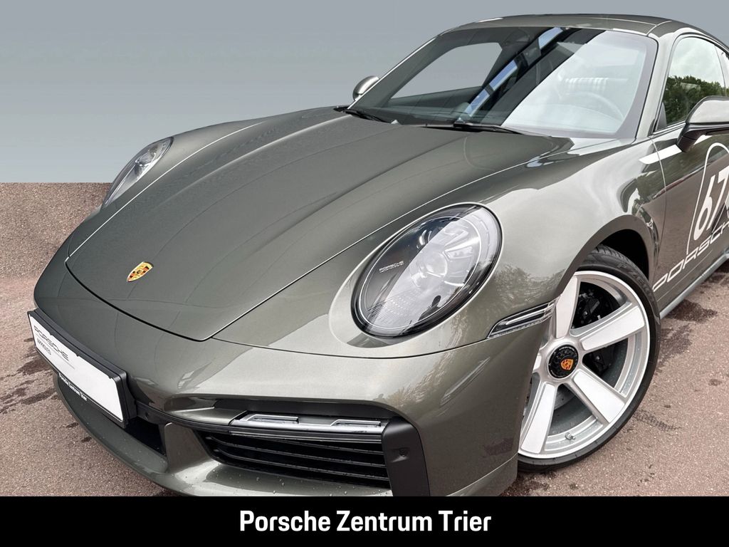 Porsche 992 2025