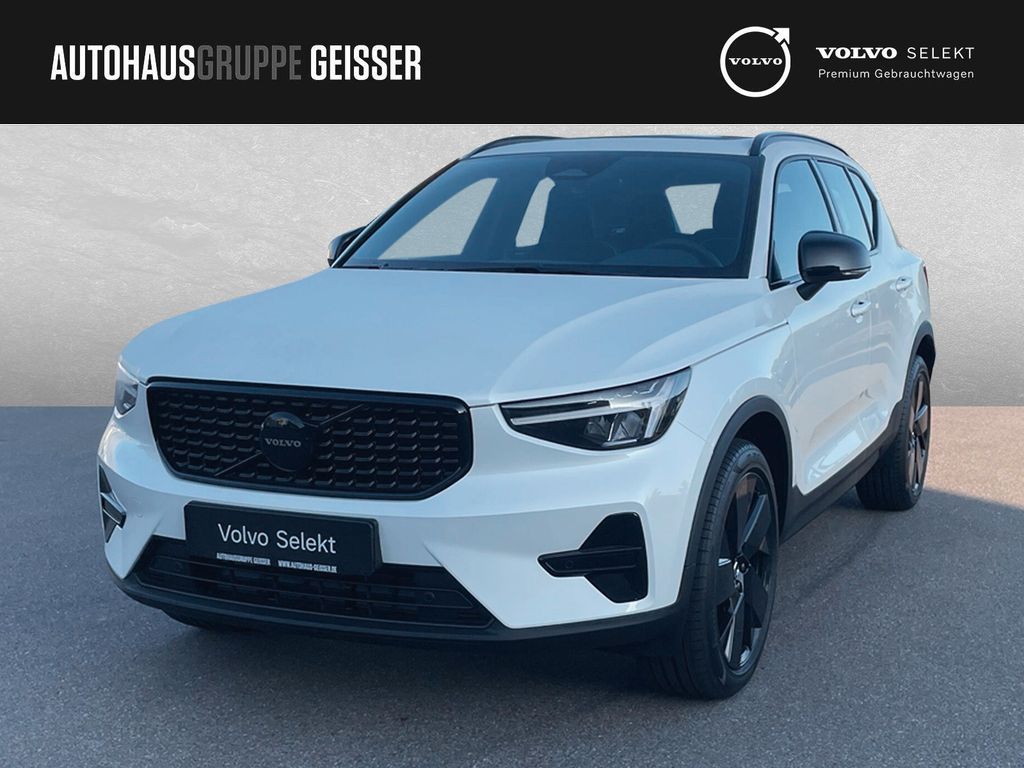 Volvo XC40 2025
