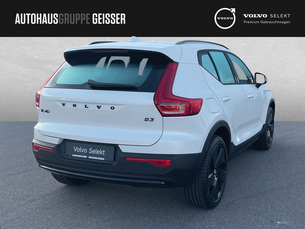 Volvo XC40 2025