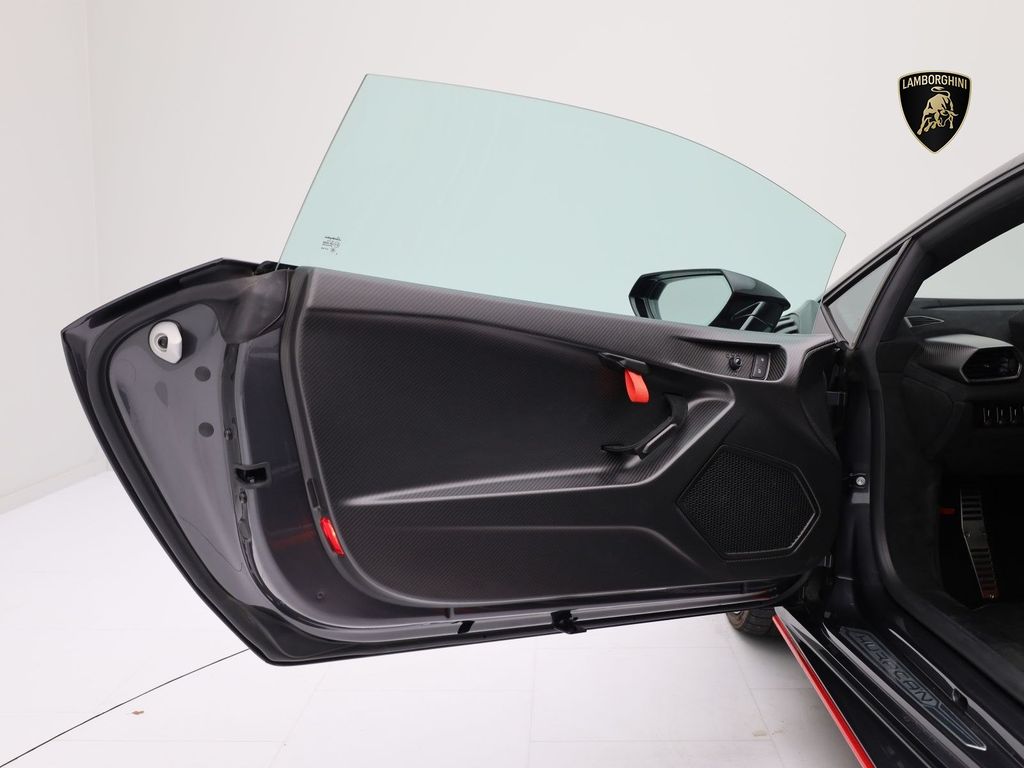 Lamborghini Huracán 2021