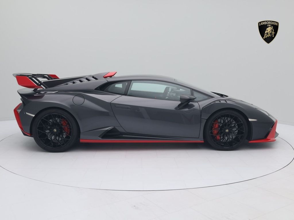 Lamborghini Huracán 2021