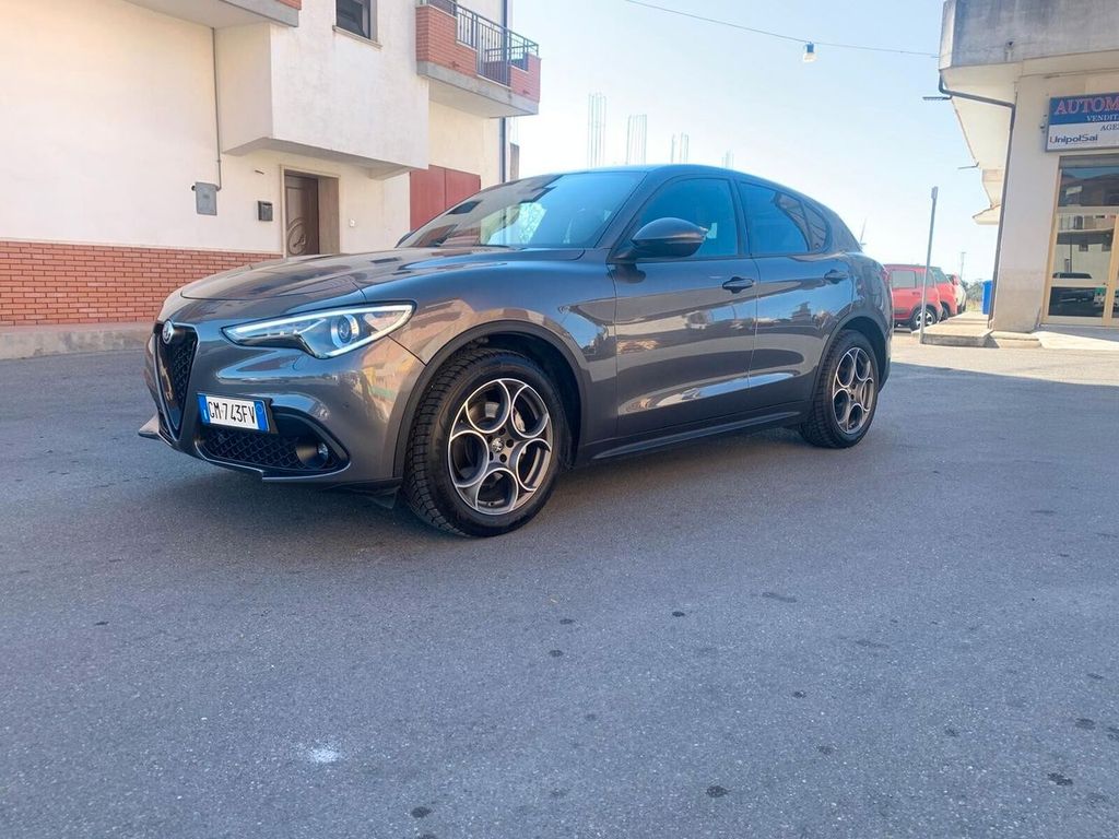 Alfa Romeo Stelvio 2023