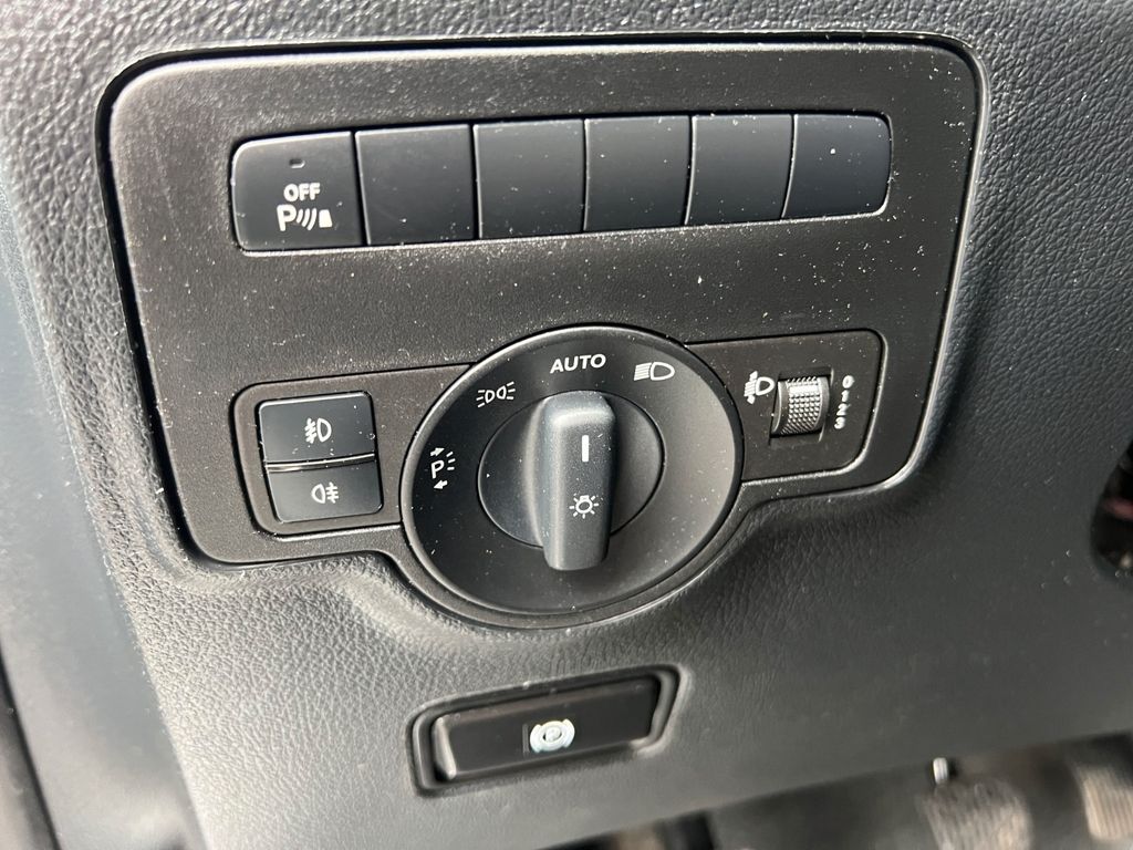 Mercedes-Benz Vito 2023