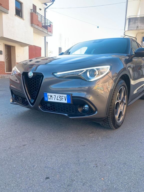 Alfa Romeo Stelvio 2023
