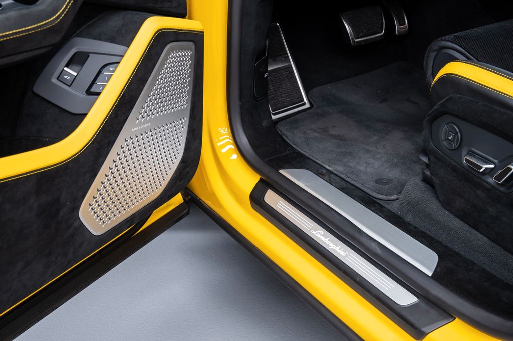 Lamborghini Urus 2025