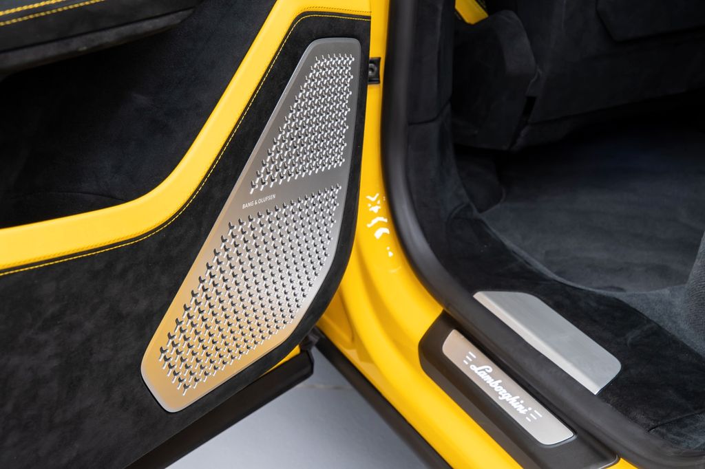 Lamborghini Urus 2025