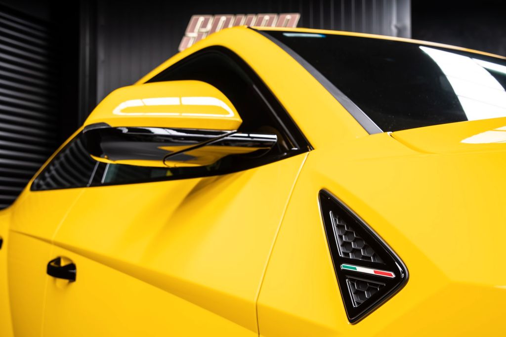 Lamborghini Urus 2025