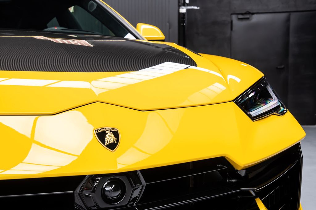 Lamborghini Urus 2025