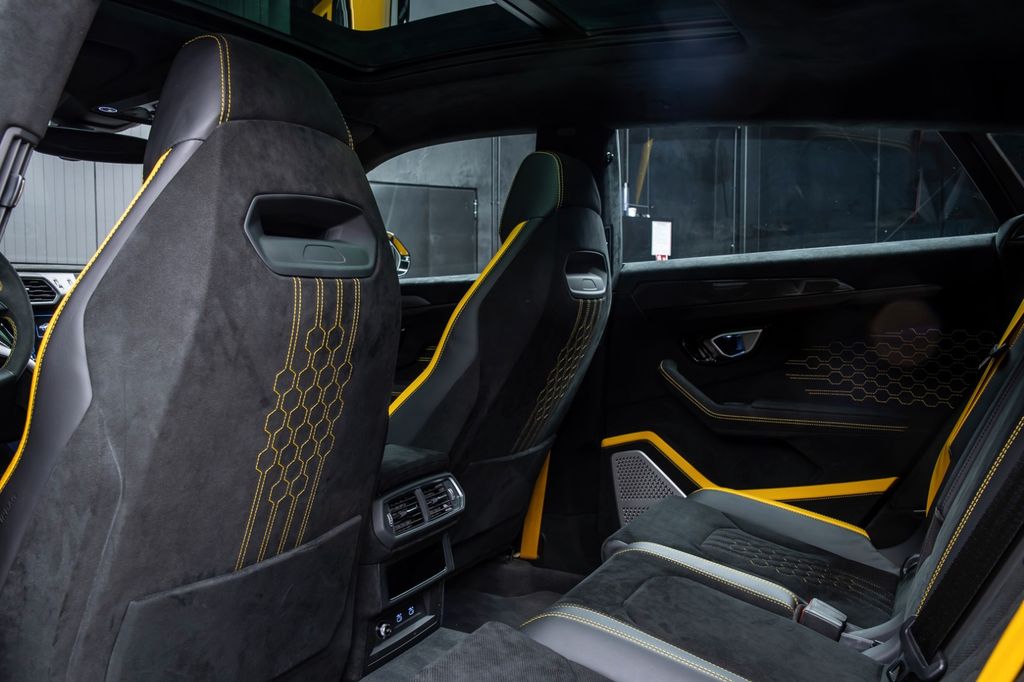 Lamborghini Urus 2025