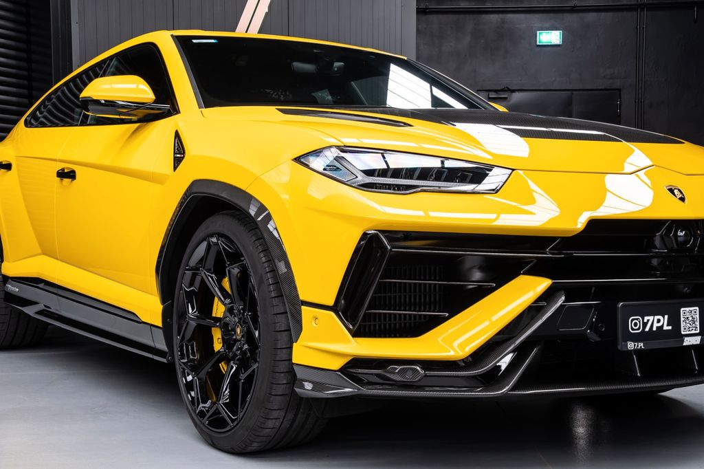 Lamborghini Urus 2025