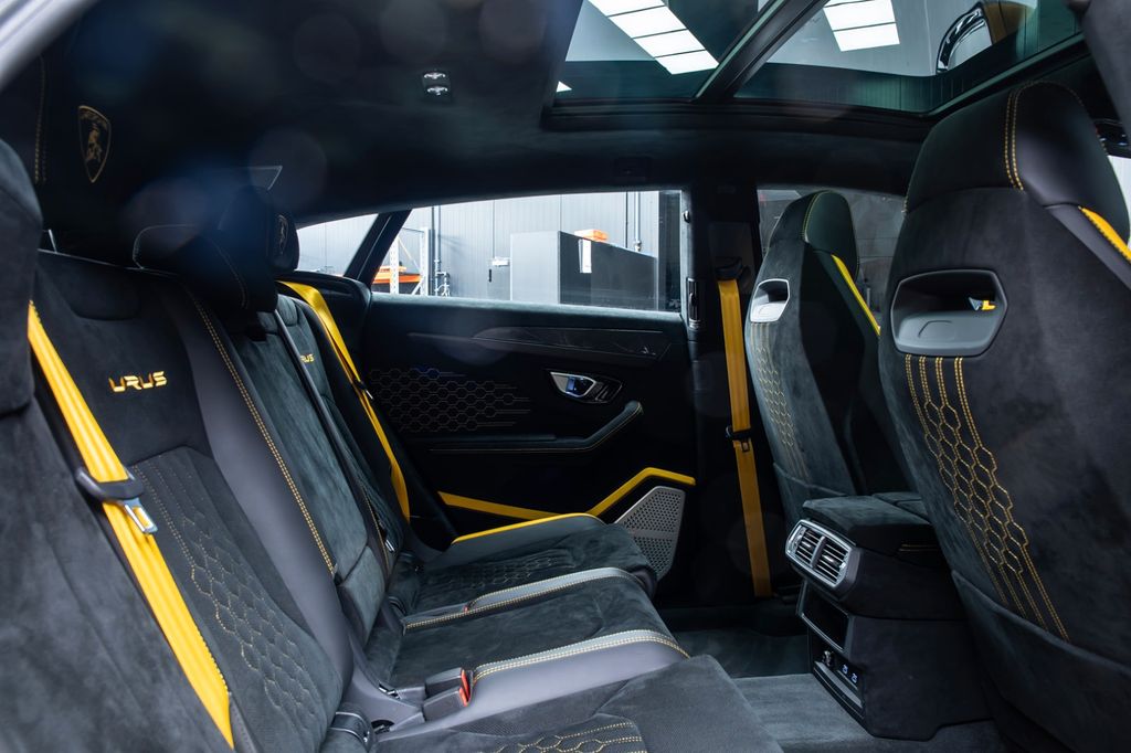 Lamborghini Urus 2025