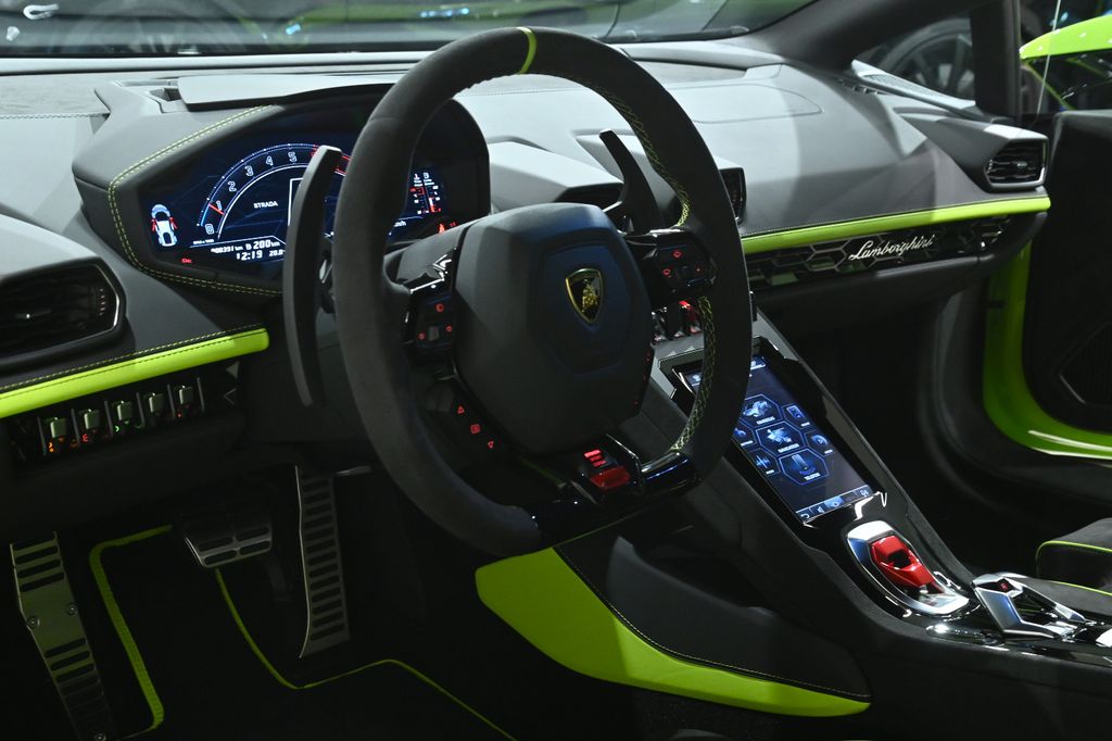 Lamborghini Huracán 2024