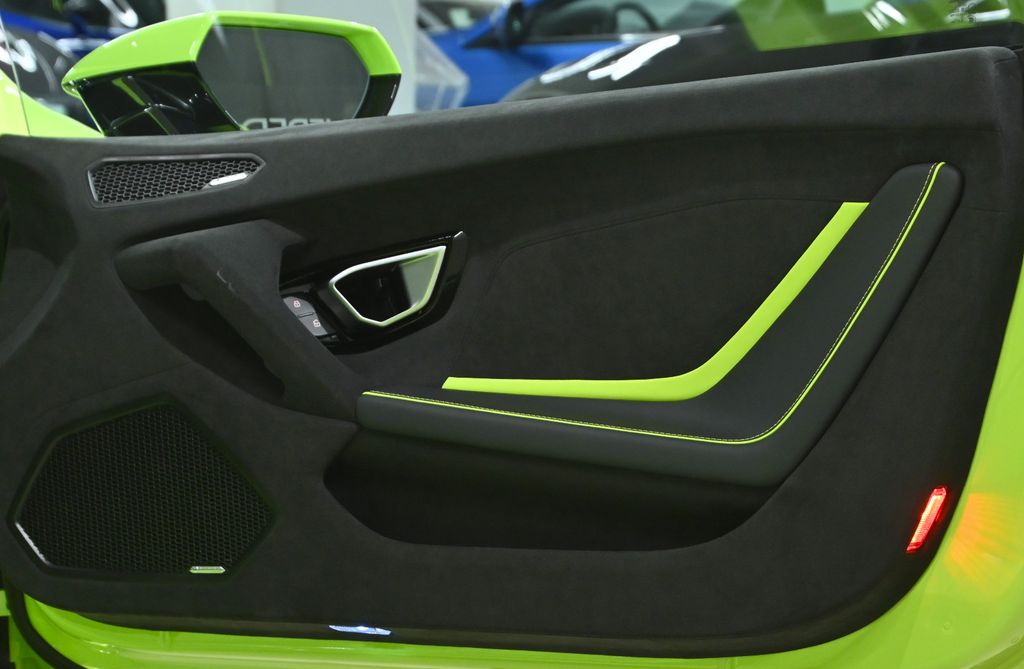 Lamborghini Huracán 2024