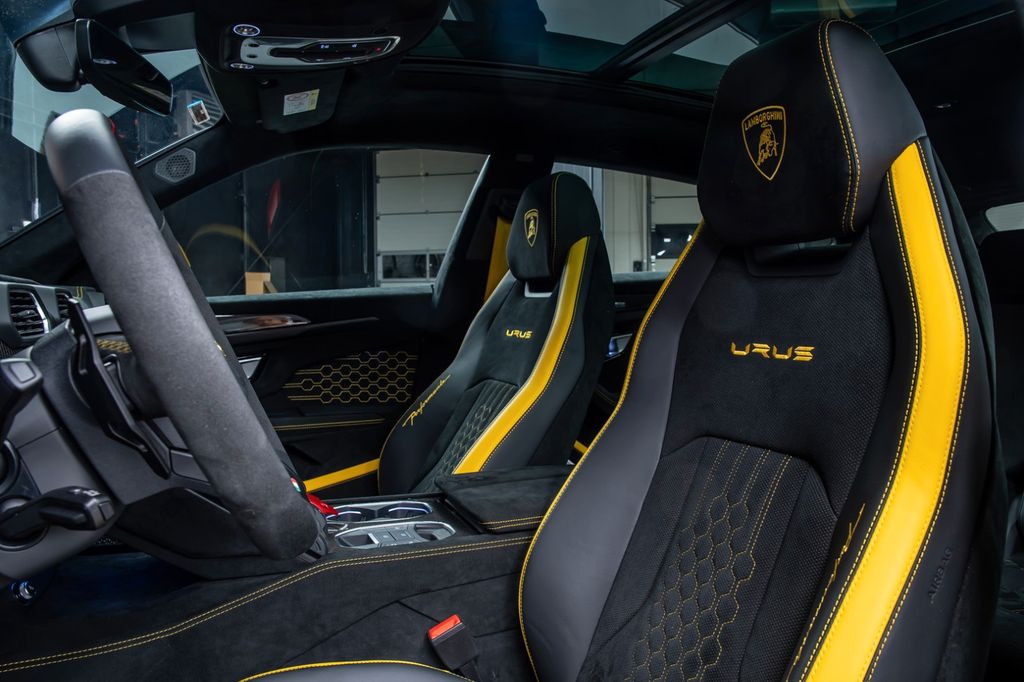 Lamborghini Urus 2025