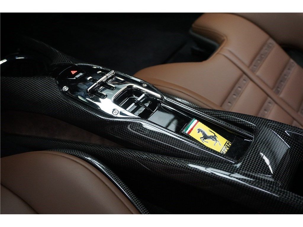 Ferrari 296 GTB 2023