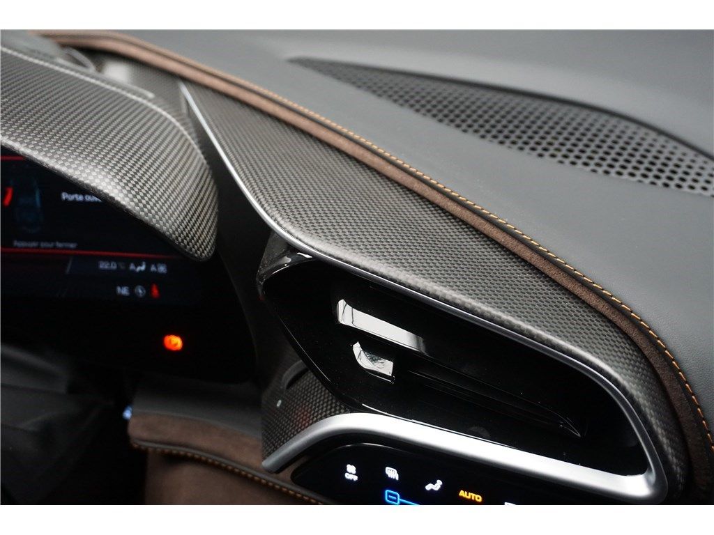 Ferrari 296 GTB 2023