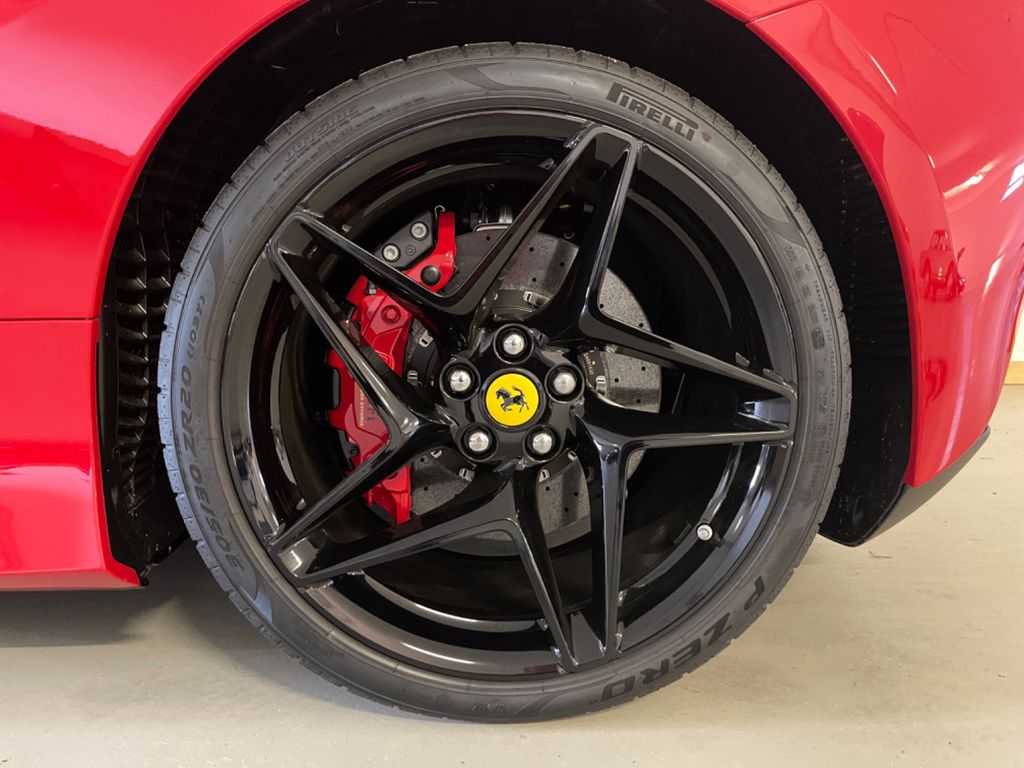 Ferrari F8 2022