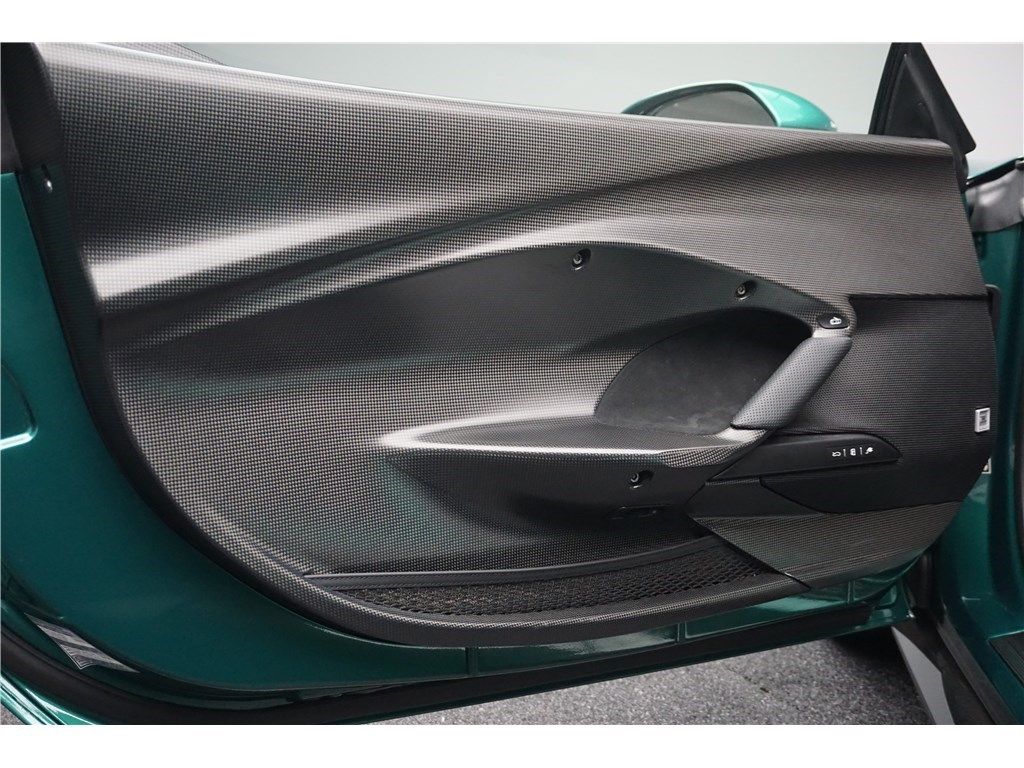 Ferrari 296 GTB 2023