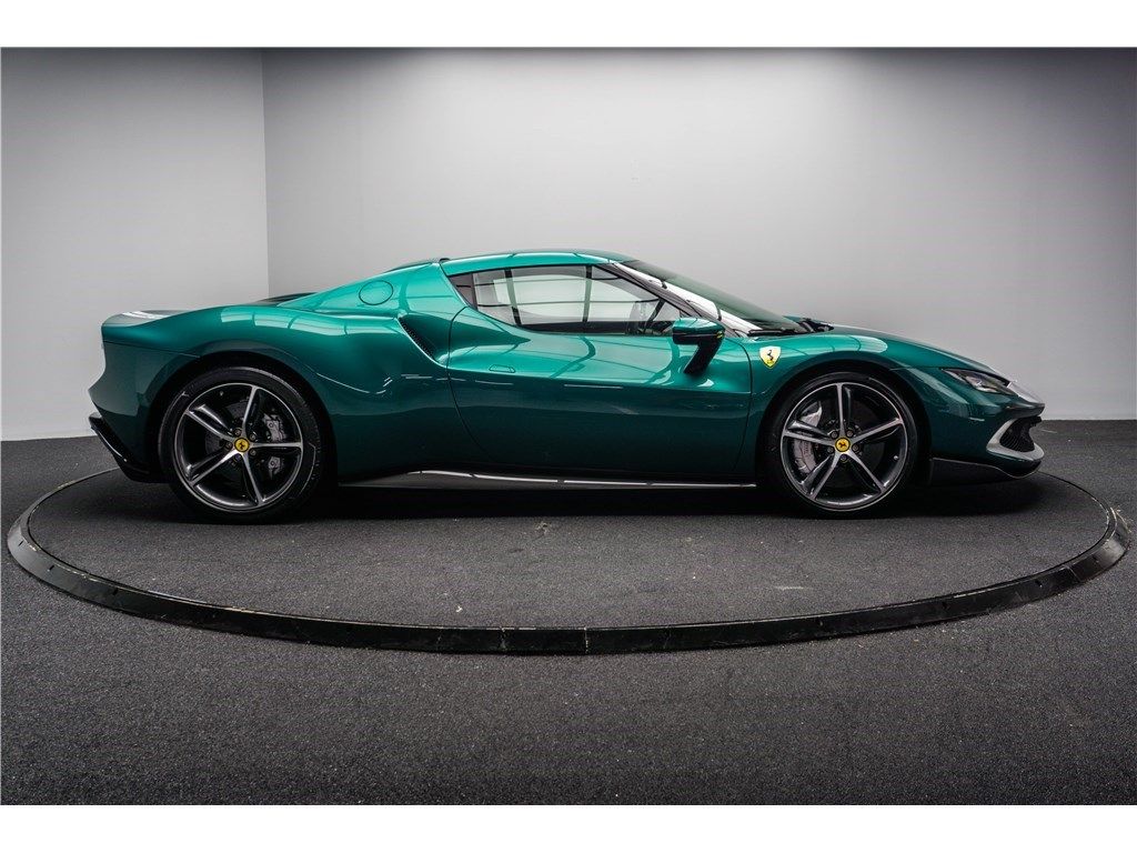 Ferrari 296 GTB 2023