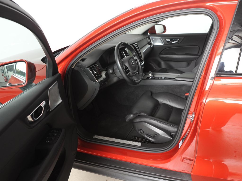 Volvo V60 Cross Country 2020
