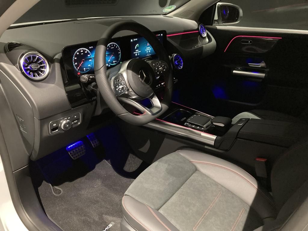 Mercedes-Benz GLA 250 2023