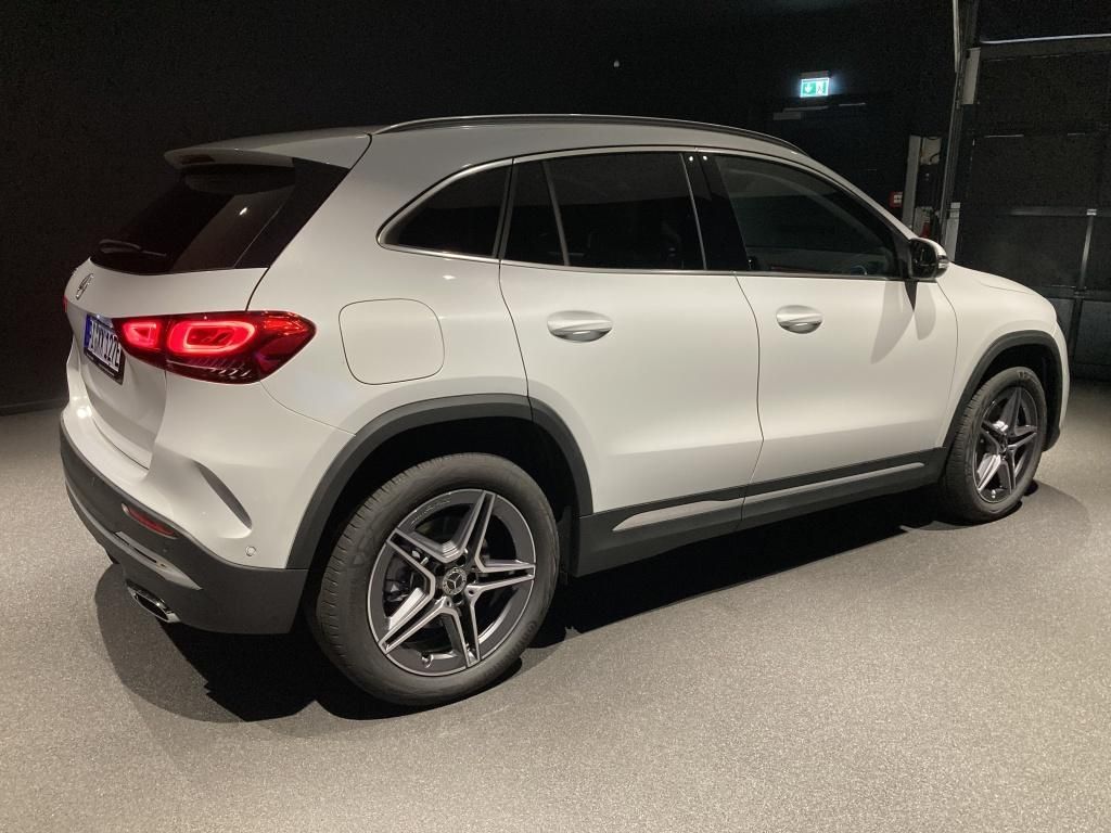 Mercedes-Benz GLA 250 2023