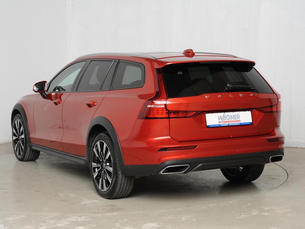 Volvo V60 Cross Country 2020