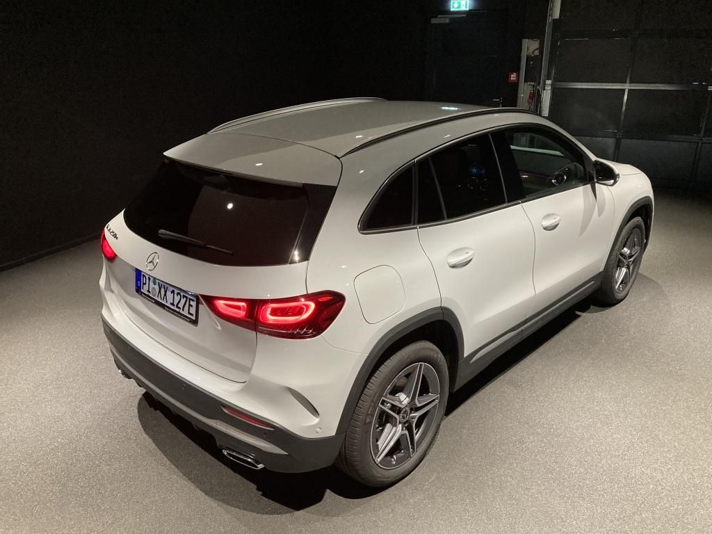 Mercedes-Benz GLA 250 2023