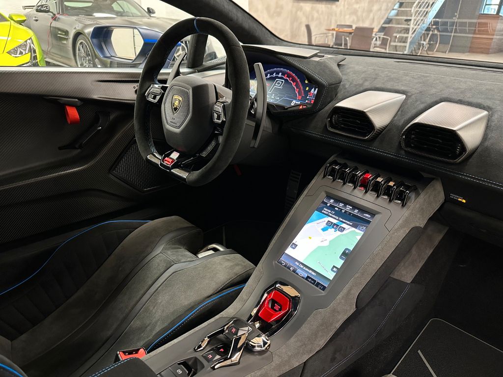 Lamborghini Huracán 2024