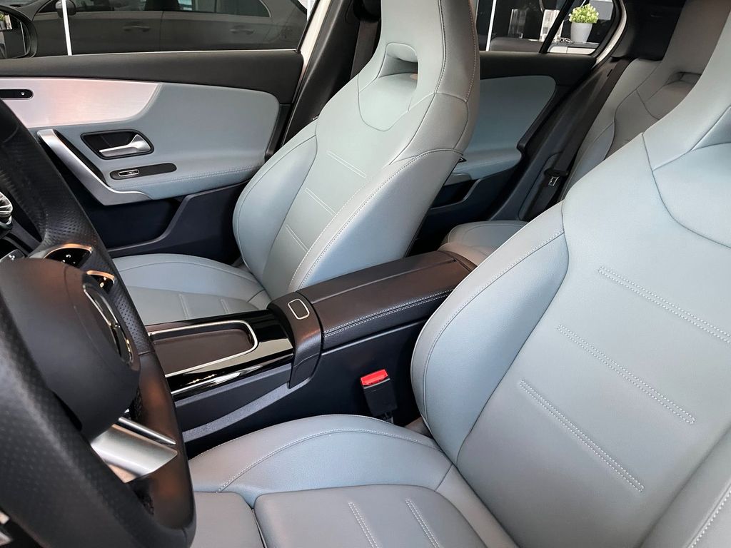 Mercedes-Benz A 250 2024