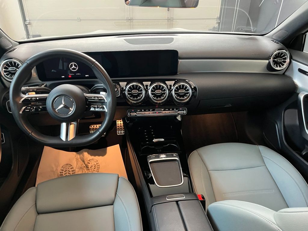 Mercedes-Benz A 250 2024