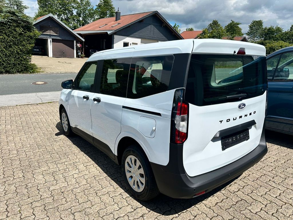 Ford Tourneo Courier 2024